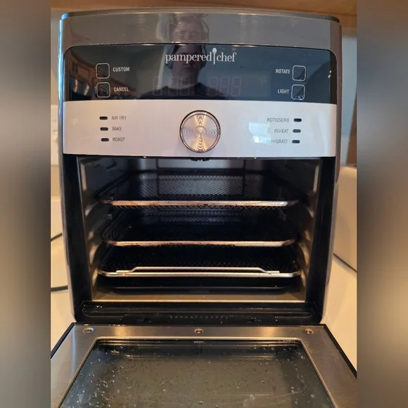 Pampered Chef Deluxe Air Fryer